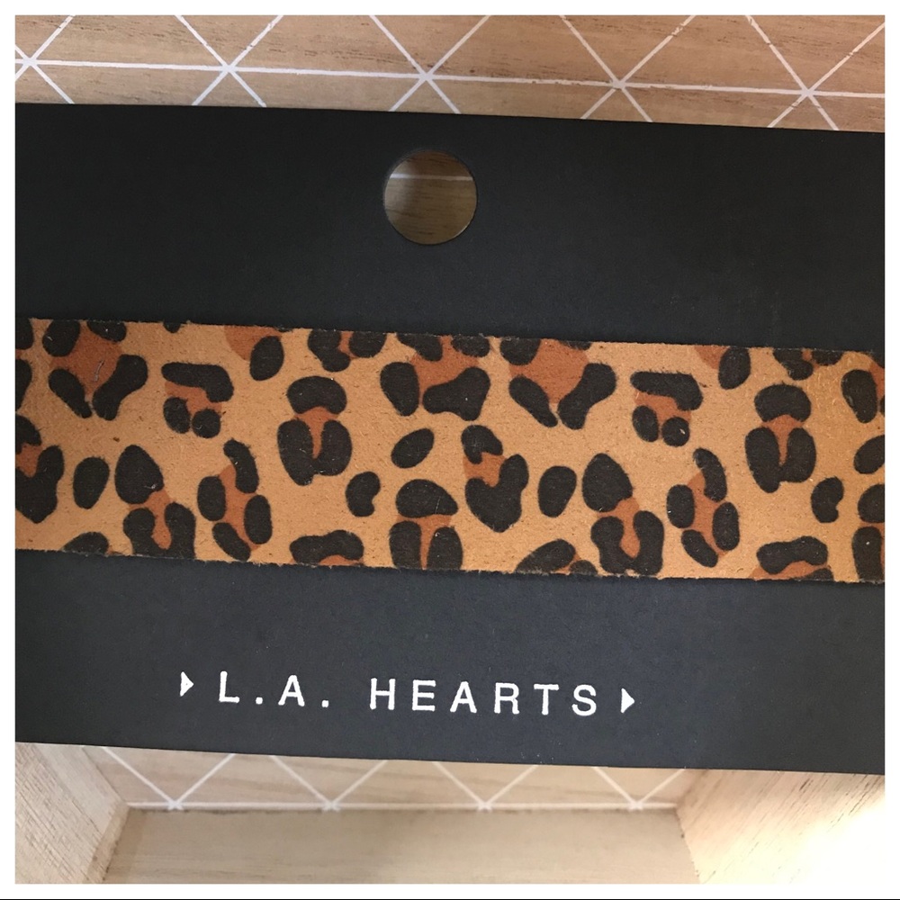 ‼️SOLD‼️PacSun LA Hearts Leopard Print Choker - Picture 2 of 4